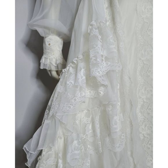 Vintage‎ Wedding Gown, 70's Wedding Dress, Boho Wedding Dress, Lace & Ruffles - Picture 5 of 10